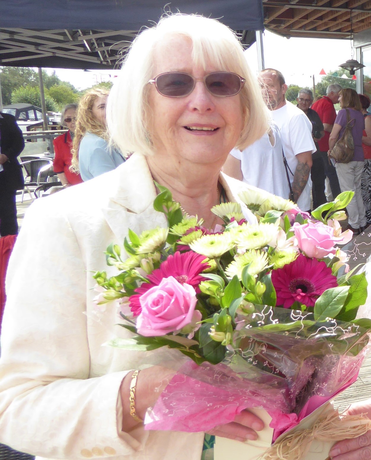 Anne Halsey bouquet presentation Aug 2020